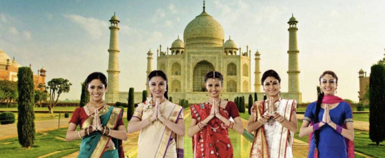 Navigating Cultural Etiquette in India: A Comprehensive Guide for Travelers